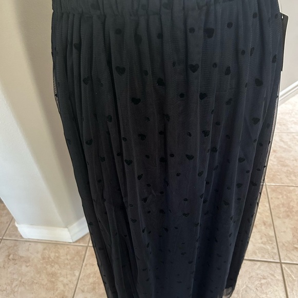 Anthropologie Black Mesh Heart Skirt Size LP New With Tags - Picture 4 of 9